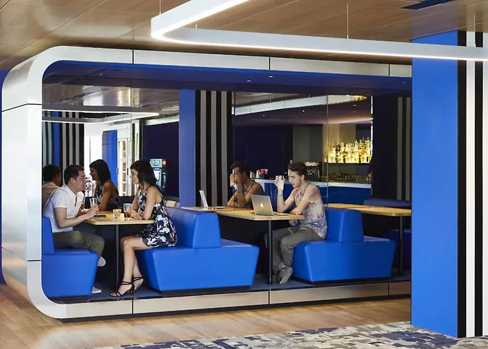 Yooma Urban Lodge Tour EiffelHotel Parijs